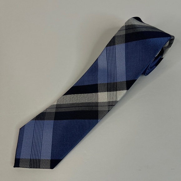 Kenneth Cole Reaction Neck Tie Like New Blue, Black, White - Picture 1 of 3